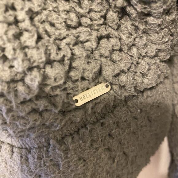 Hollister Y2K Womens M Short Fleece Gray Puffy Teddy Jacket FullZip 2Pocket Cozy - Picture 8 of 11